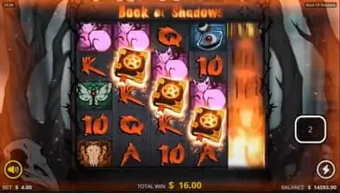 Spielautomat Book of Shadows mit Freispiele